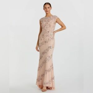MAC DUGGAL
Embellished Bateau Neck Cap Sleeve Floral Beaded Column Gown